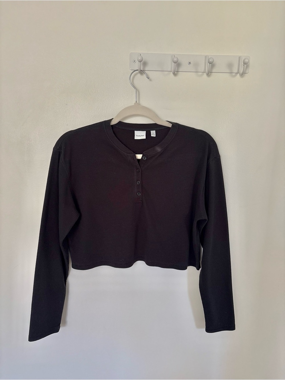 Aritzia/Sunday Best Black Waffle Cropped Long Sleeve Top - Picture 6 of 8